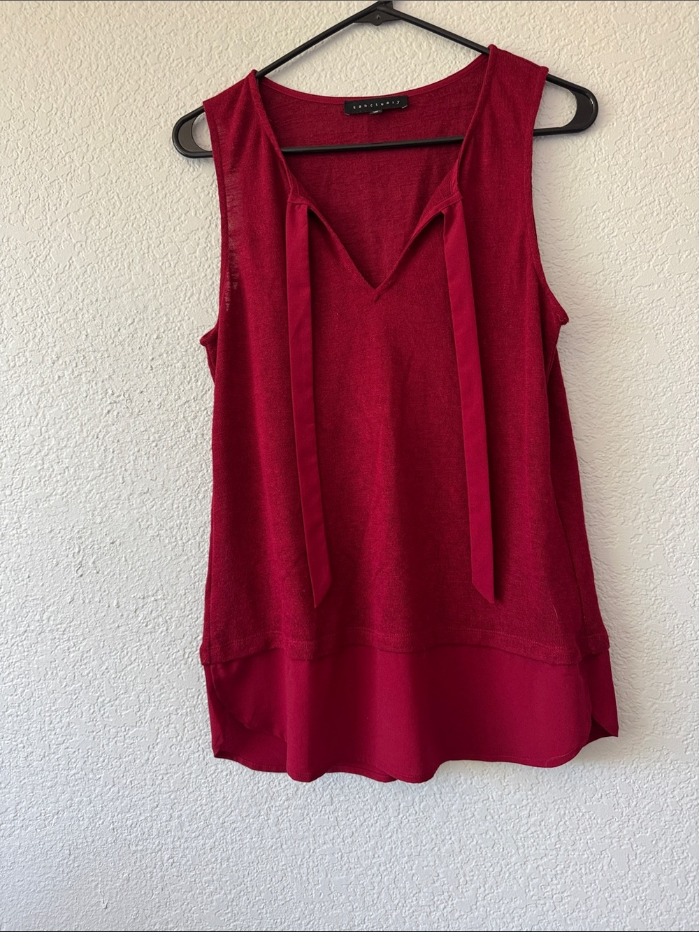 Sanctuary Red V-Neck Tie-Front Sleeveless Tank